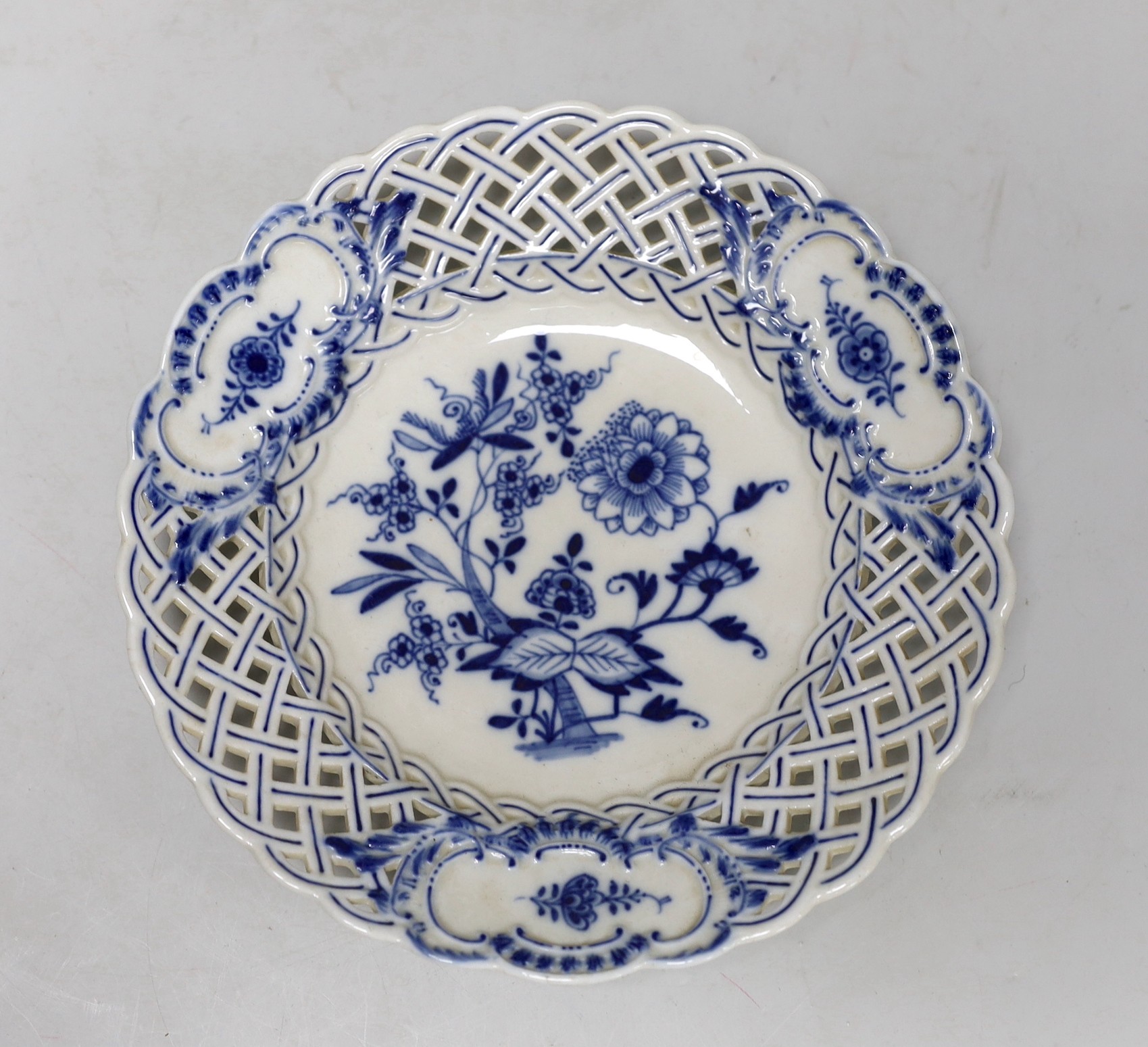 A pair of Meissen Onion pattern blue and white pierced porcelain dishes, 20cm diameter